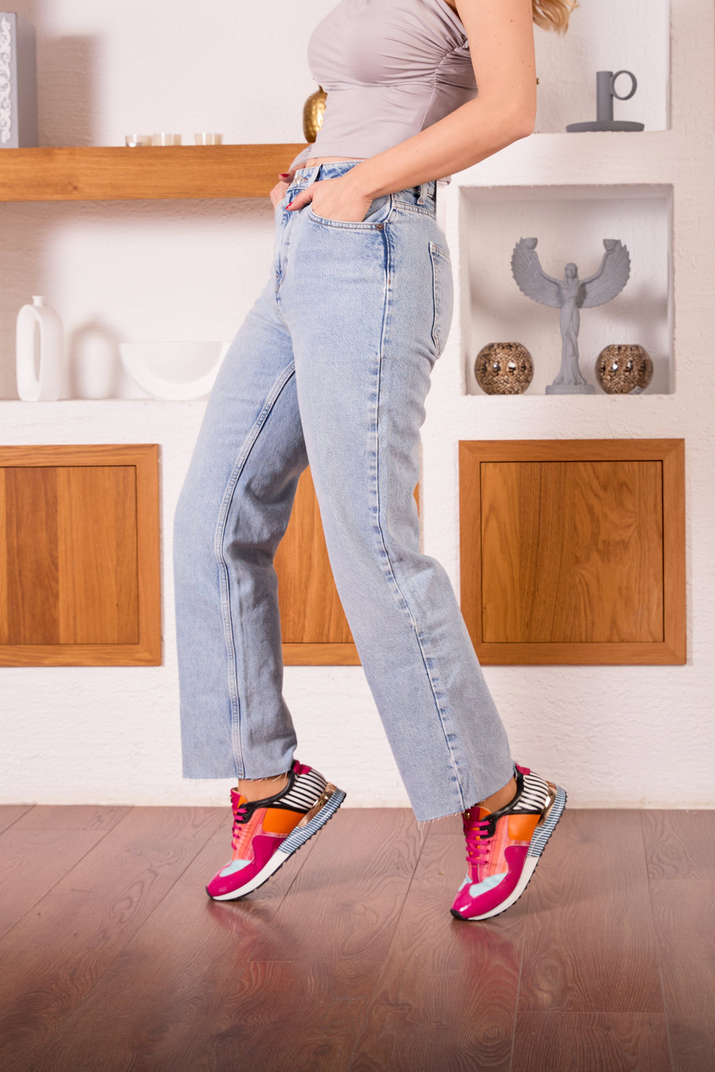 Santa Amaro Multi Color Fuchsia Women Sneaker