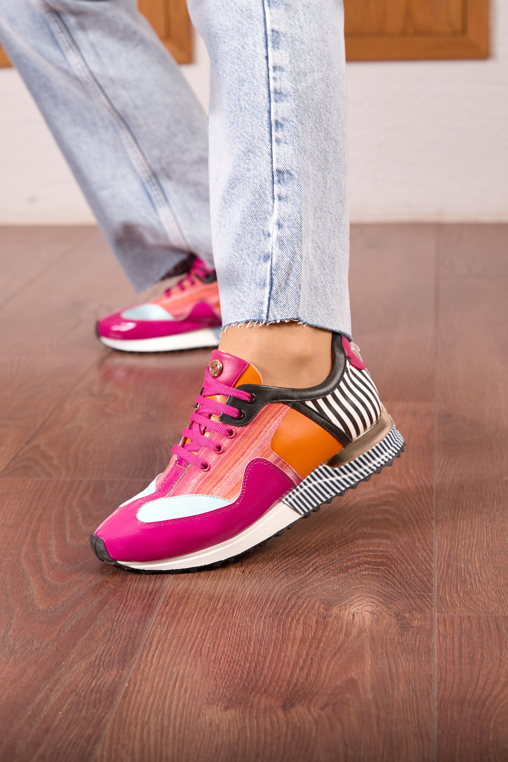 Santa Amaro Multi Color Fuchsia Women Sneaker