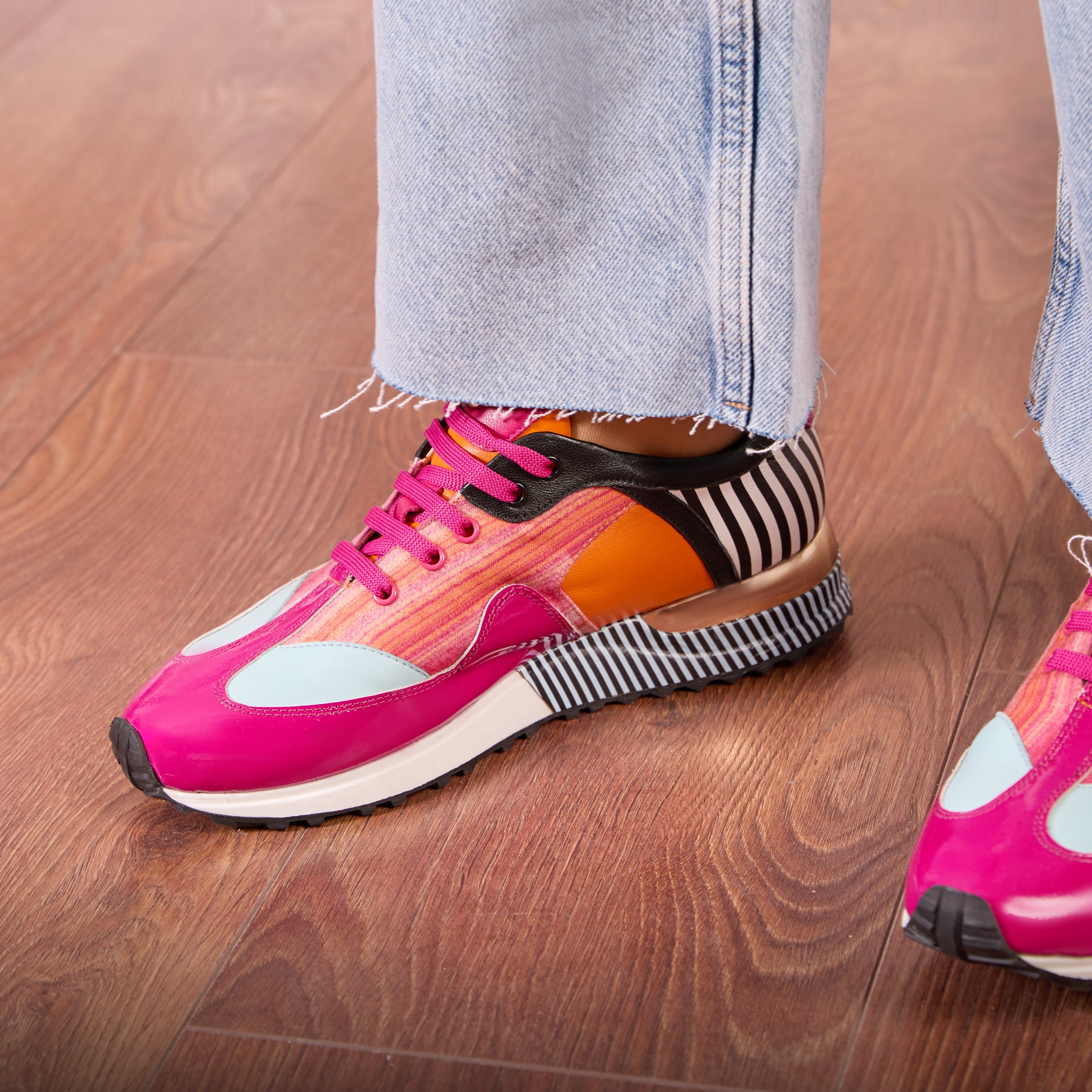 Santa Amaro Multi Color Fuchsia Women Sneaker