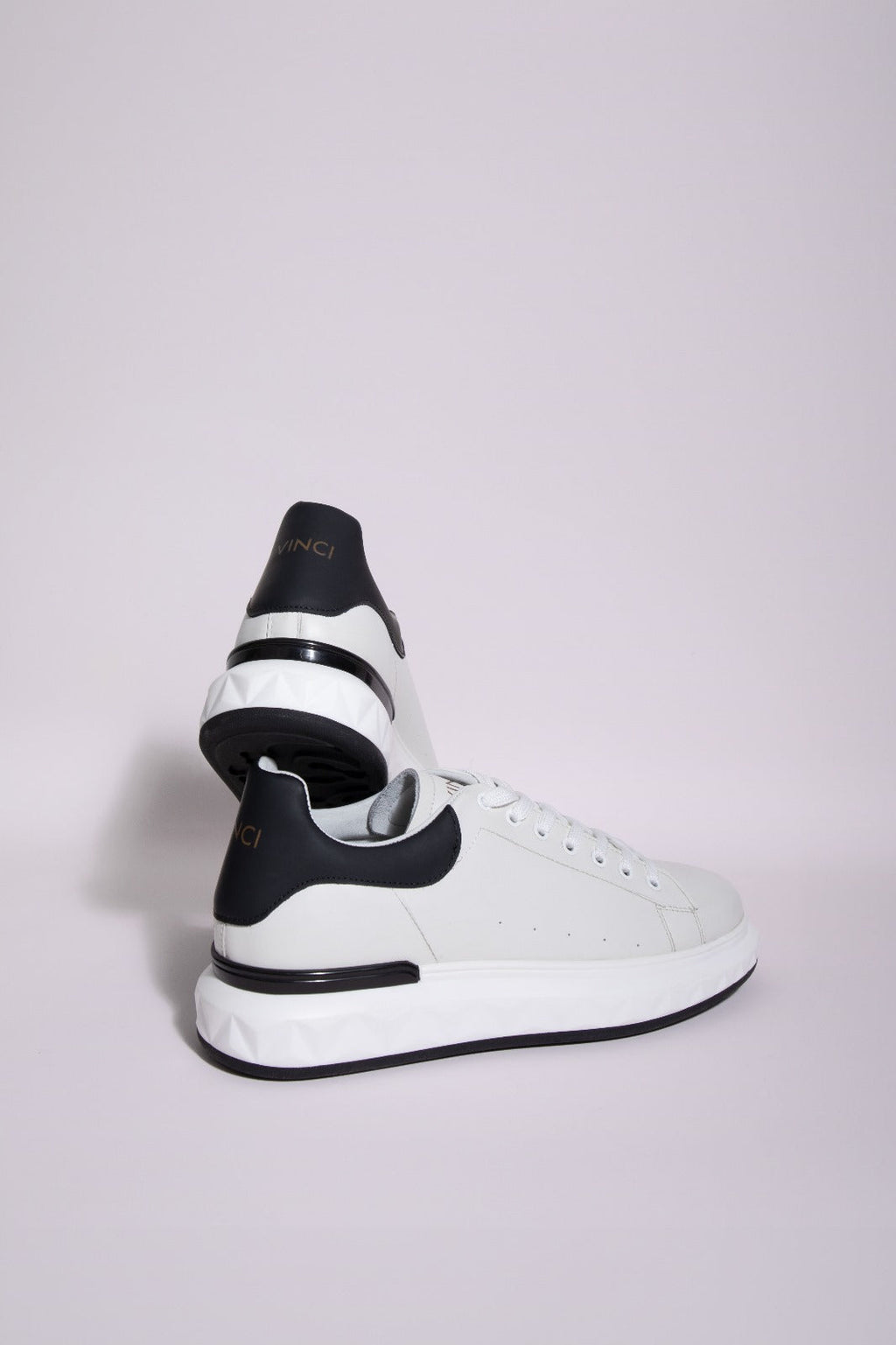 The Linq White Leather Men Sneaker