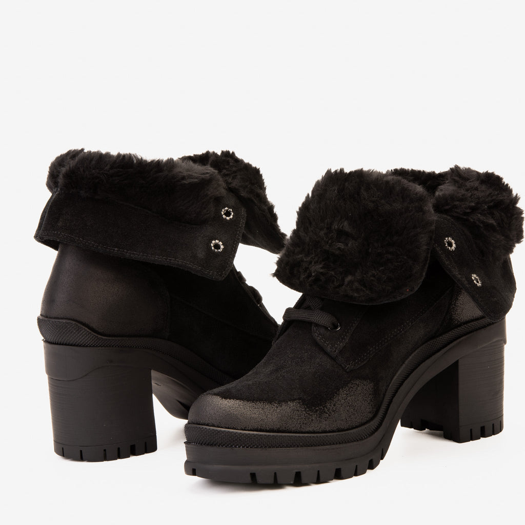 The Elera Black Leather Block Heel Women Boot